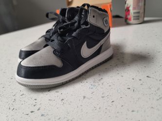 Nike Air Jordan 1 High Black Grey Sneakers 9c