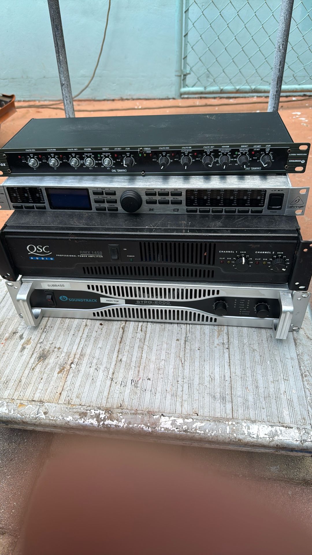 Power Amp QSC 1400 Watt