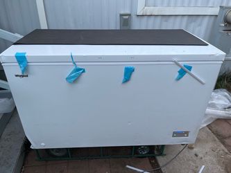 16 cu ft Whirlpool Chest Freezer/refrigerator