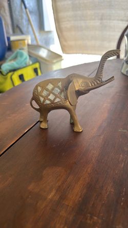 Brass elephant