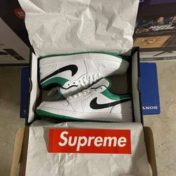 Jordan 1 Low Lucky Green