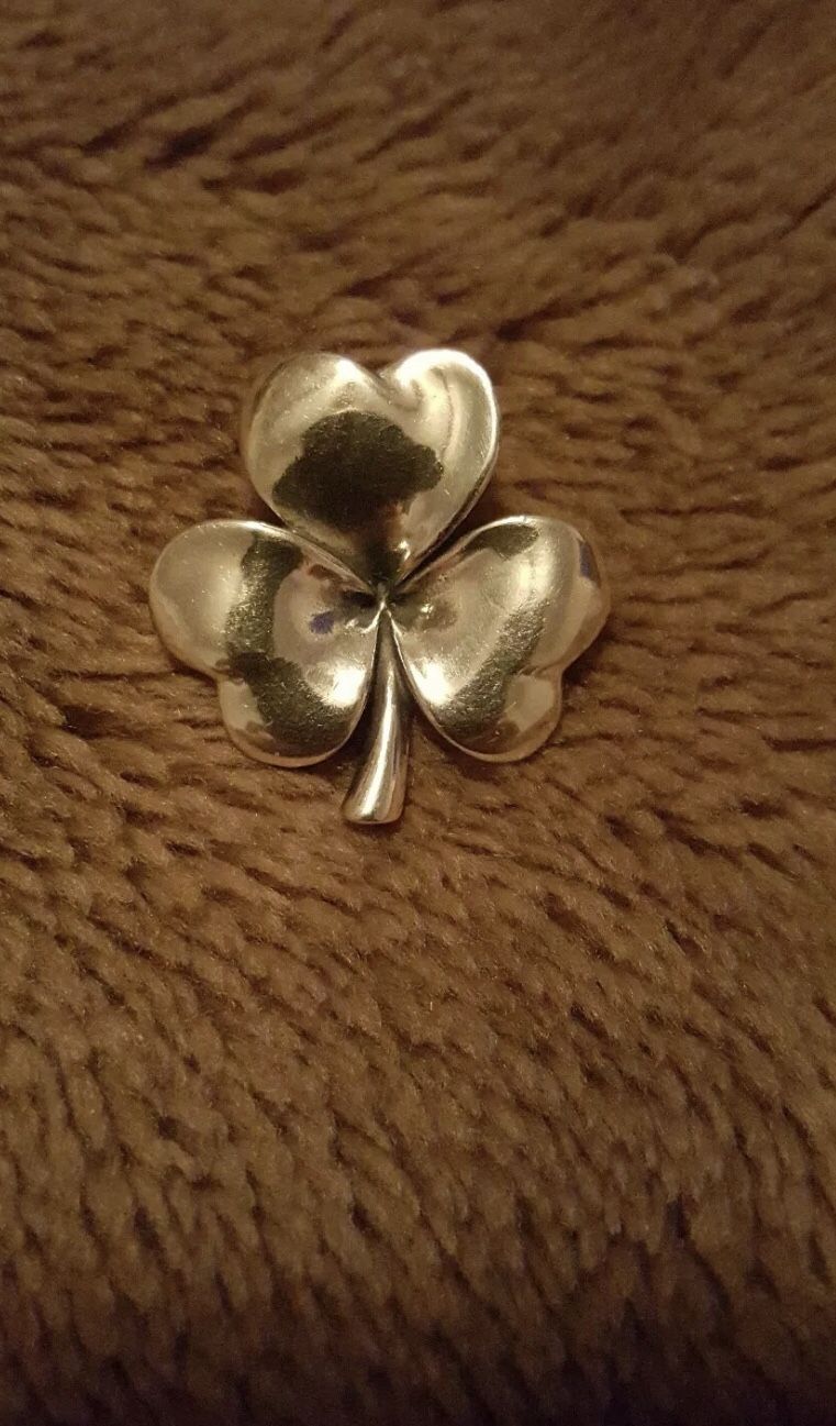 RETIRED James Avery Silver SHAMROCK Three Leaf Clover Pendant