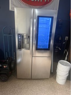LG Refrigerator Great Conditon