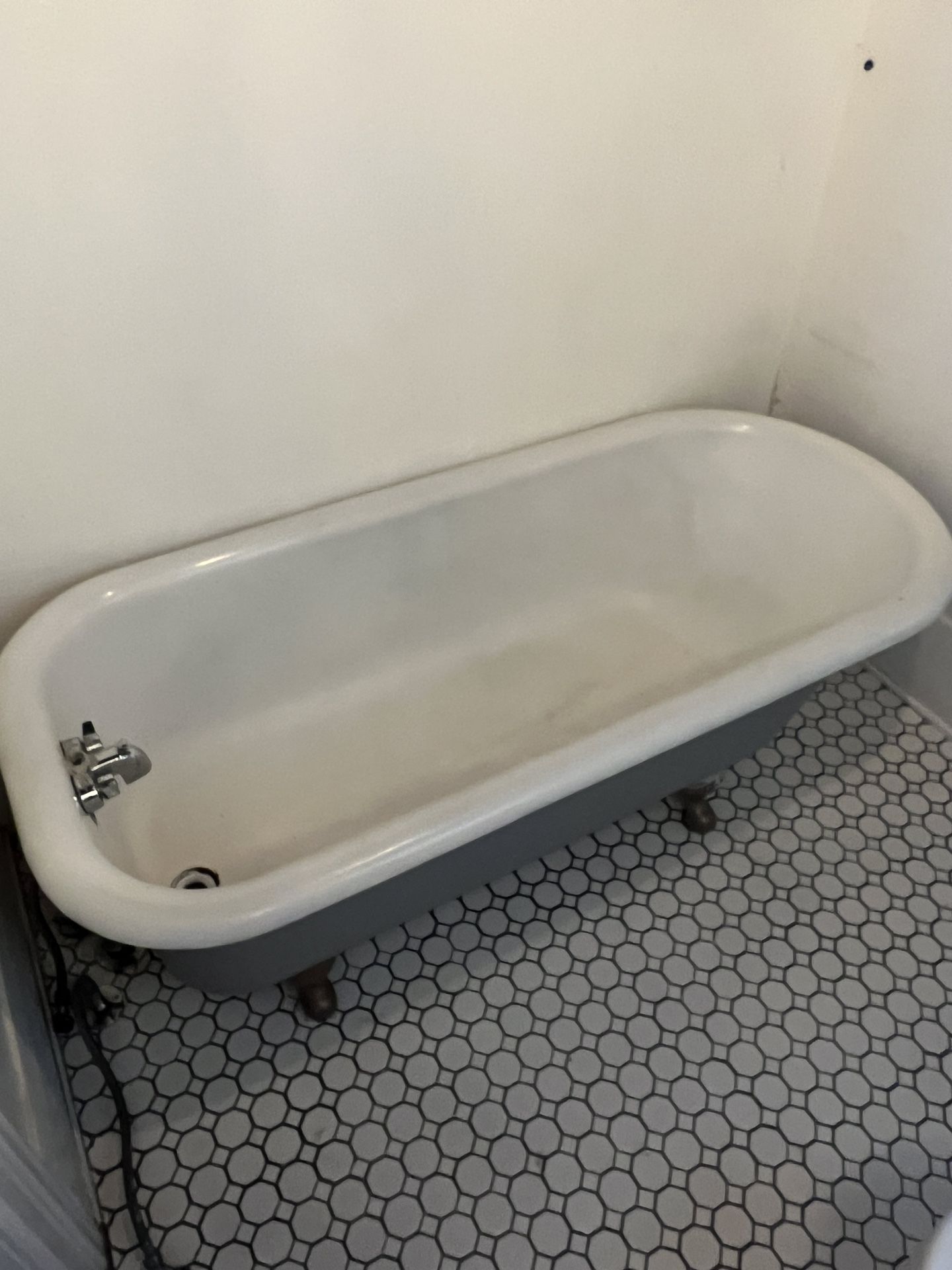 Clawfoot Tub
