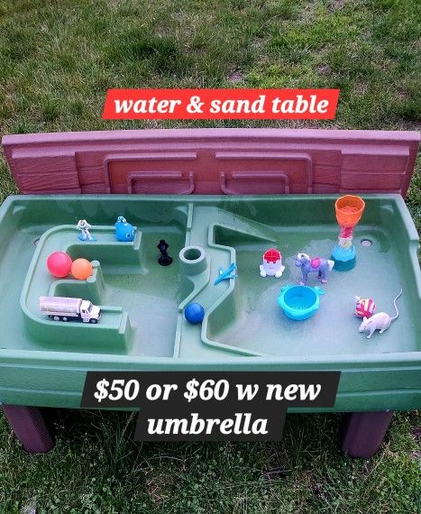 Water & Sand Table W Toys READ DESCRIPTION