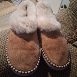 Ugg Sandals 