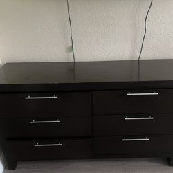 Bedroom Dresser 