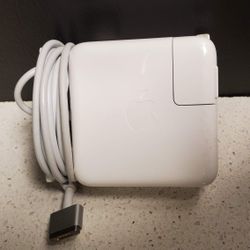 MacBook Charger MacSafe 2 (Original, in Excellent Condition)