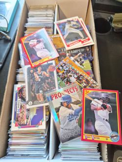 Mixed sports cards! Less than 10 cents per!