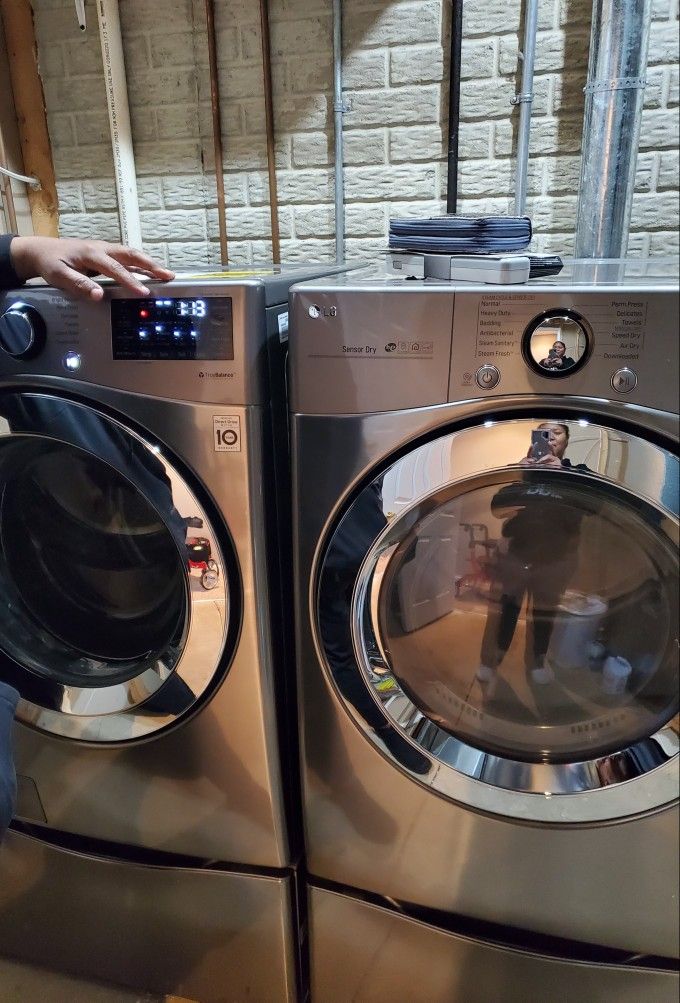 LG Programmable Washer & Dryer