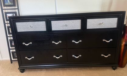 Bedroom set