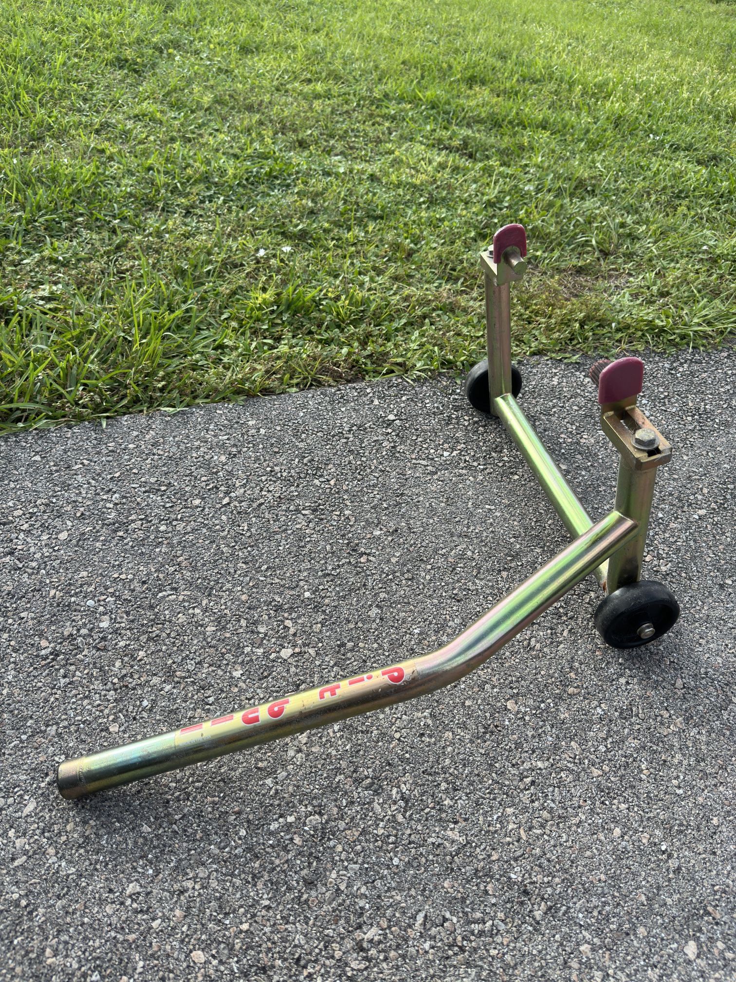 Pitbull Motorcycle Stand