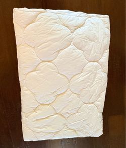 🟣 QUEEN MATTRESS PAD TOPPER HARDLY USED - PAID $80🟣
