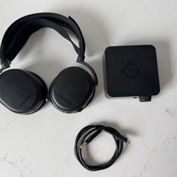 SteelSeries Arctic Pro Wireless Professional Gaming headset