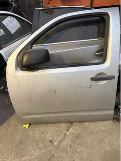Puerta para Nissan frontier 2018