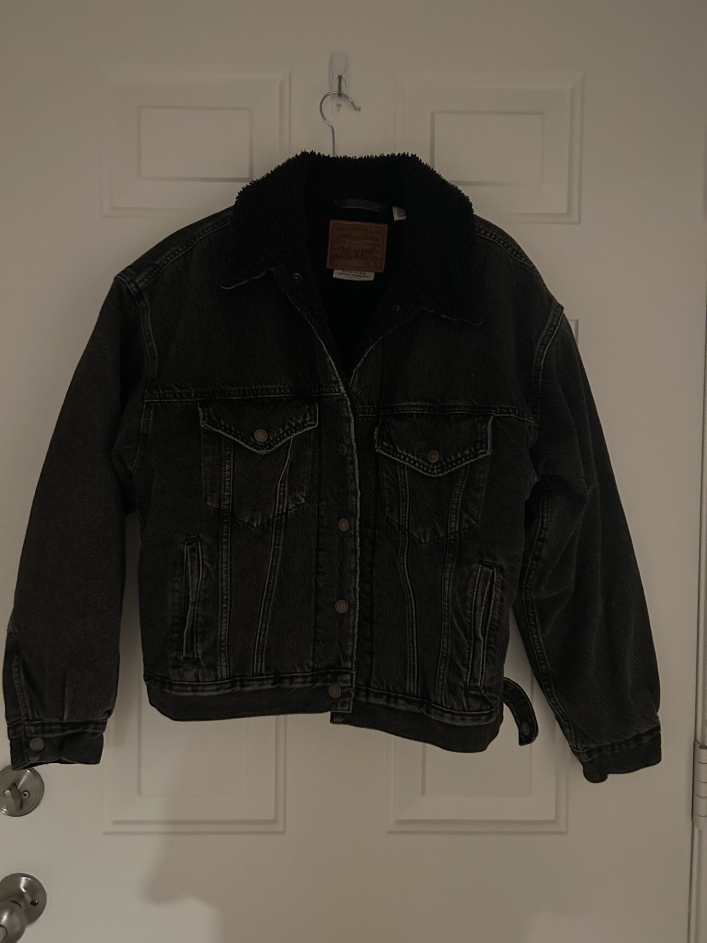 Levis Coat Size M