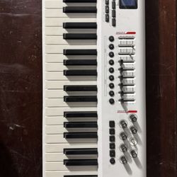 Axiom Pro 61