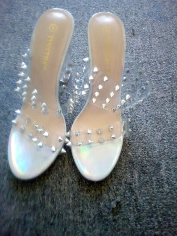 Stylish Heels With Spikes 