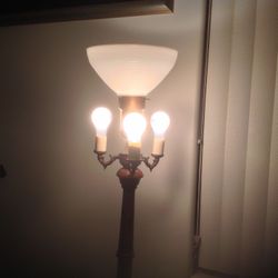 ANTIQUE FLOOR LAMP