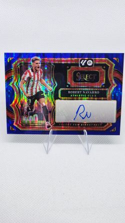 Panini Select La Liga 2025-26 Robert Navarro Athletic Club Autograph Blue Prizm