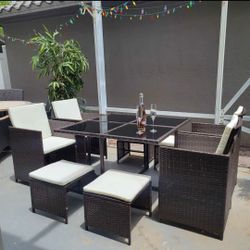 Outdoor patio set