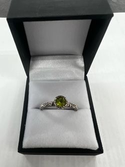 James Avery Cherished Birthstone Ring Gemstone Peridot (August)