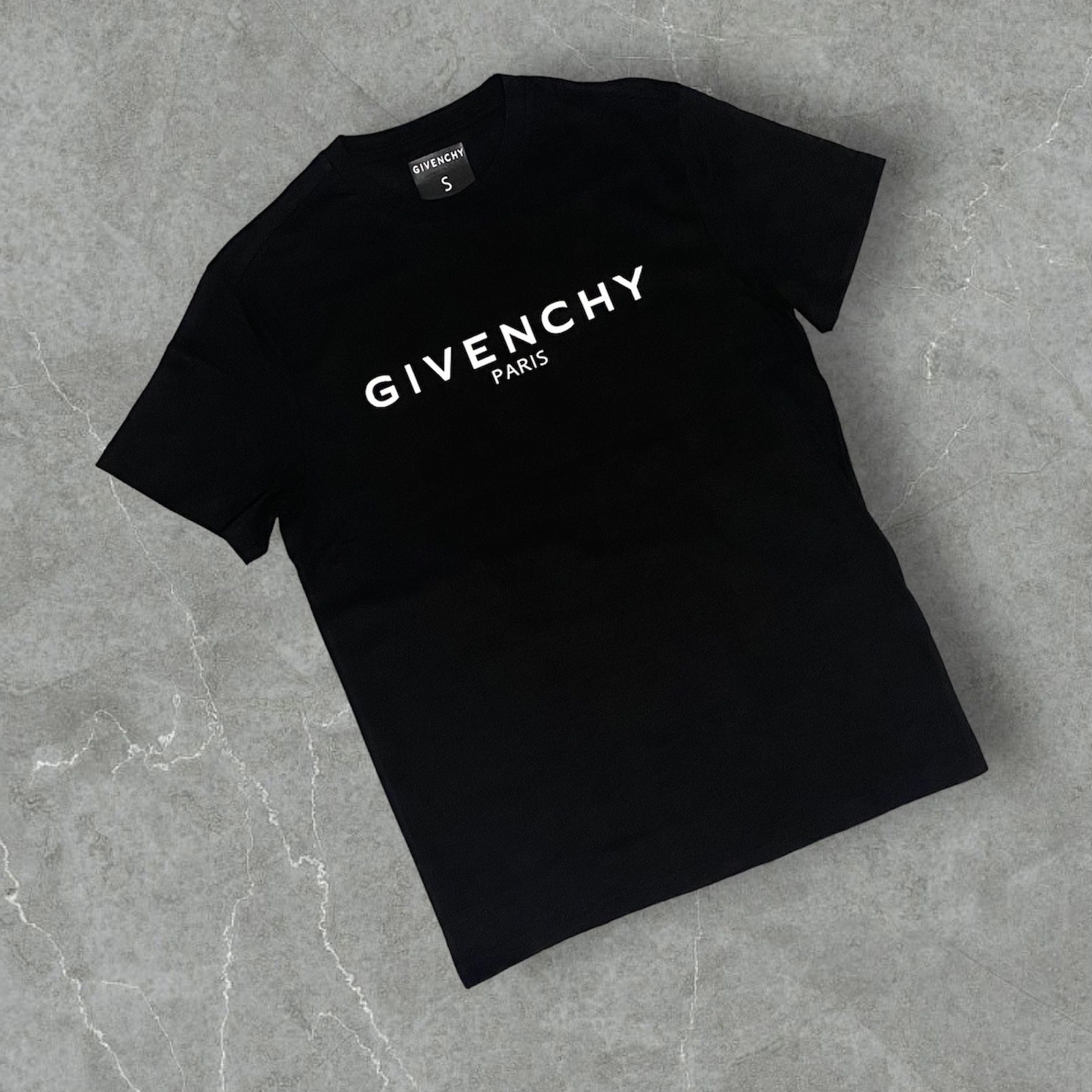 Givenchy T-shirt Black And White 
