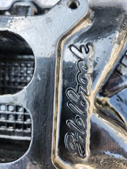 Edelbrock intake