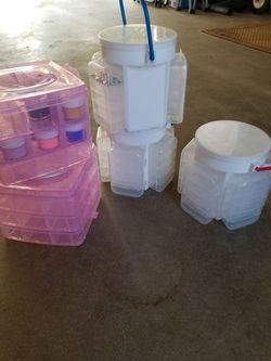 Plastic jewelry cases