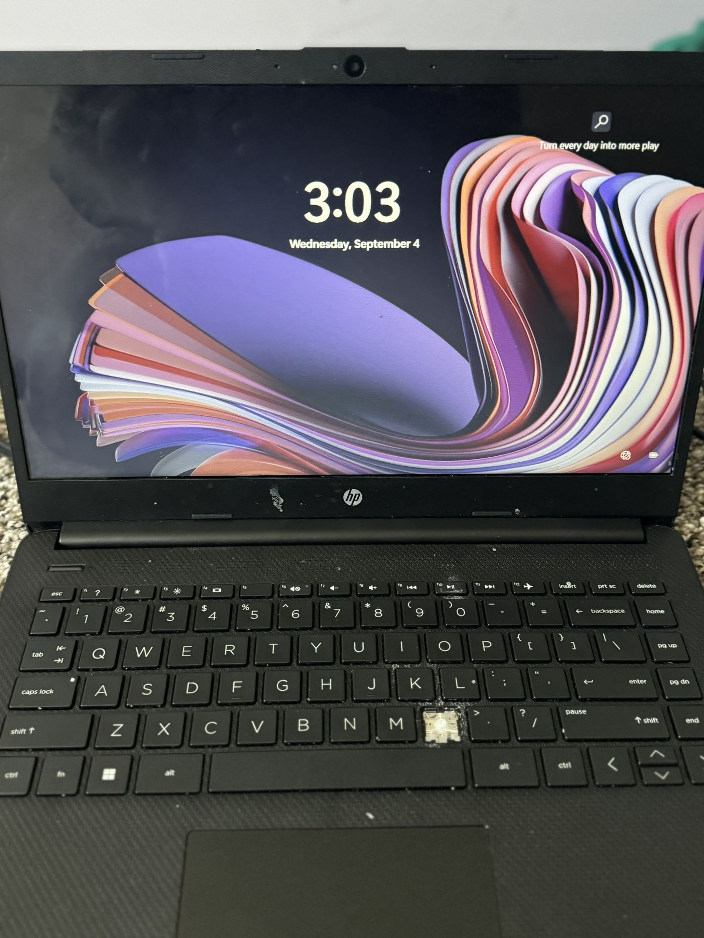 HP LAPTOP , BLACK 11inch