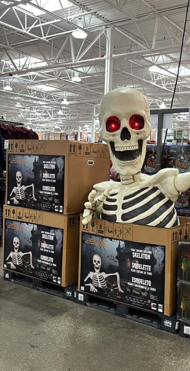 Costco 9.2' Giant Ground Breaking Skeleton LED Halloween LOCAL PICKUP ONLY 60194