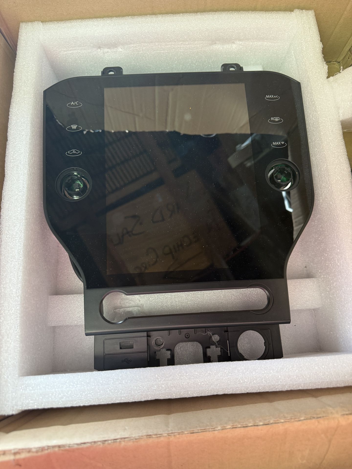 Mustang Tesla Style Touchscreen Multimedia Head unit