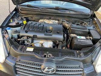 2010 Hyundai Accent Thumbnail