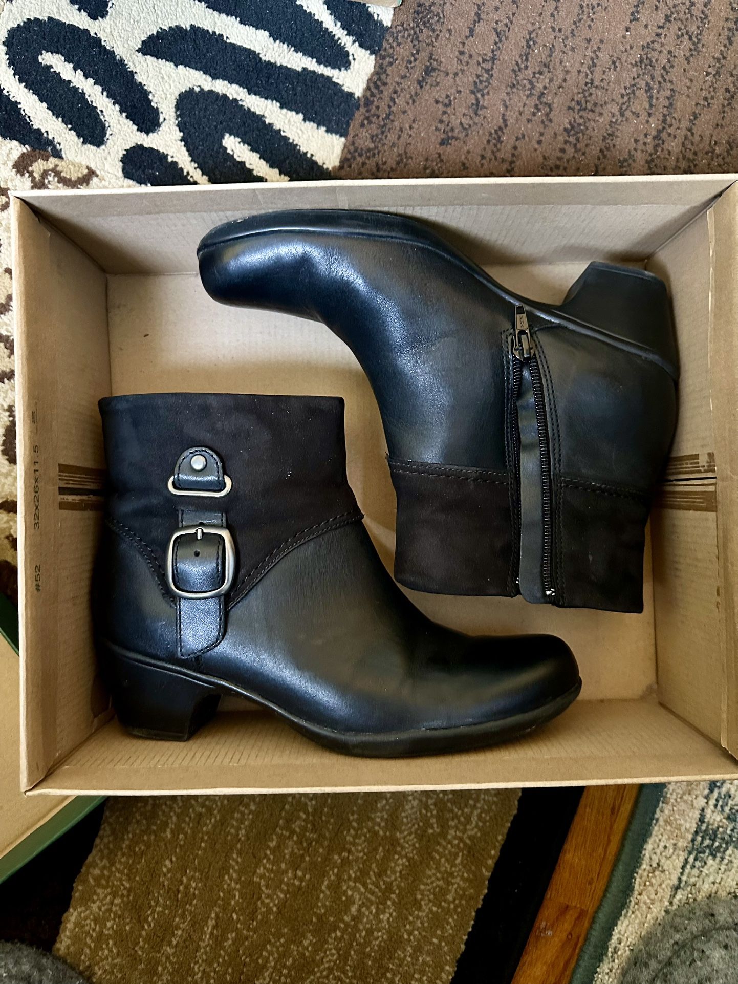 Clark’s Ingall Niles Black Leather Ankle Boots Size 8