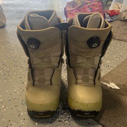 Snowboarding Boots Women's Size 7