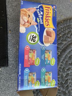 30 Cans Of Paté Cat Food