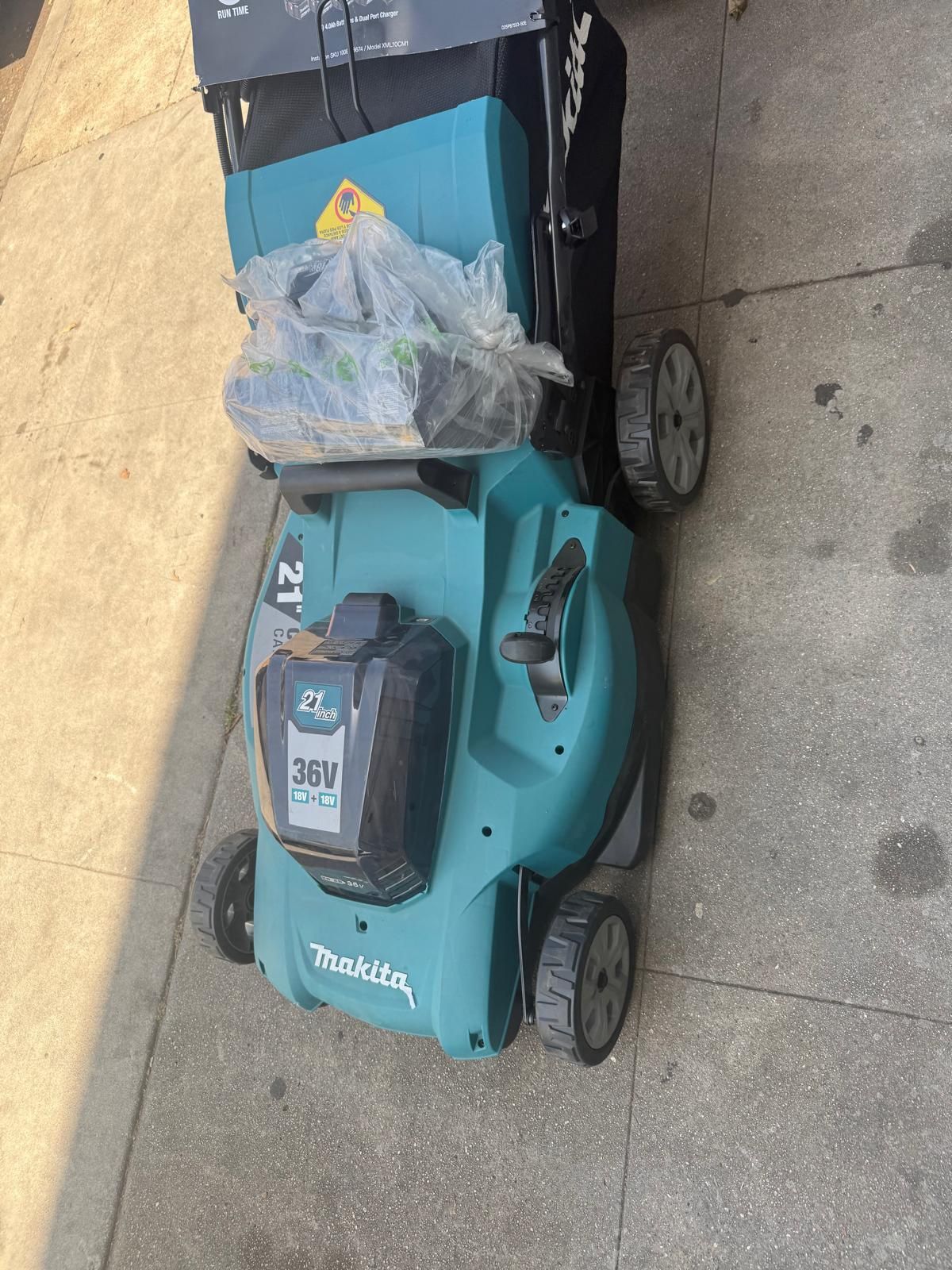 Makita 18V X2 (36V) LXT Lithium Ion Cordless 21 Walk Behind