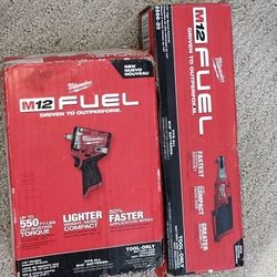 Milwaukee Fuel 2 Tool Mechanic Bundle 