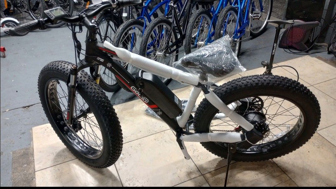 New 26" Gocio Electric Fat Tire Bike