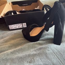 Black Fashion Nova Heels 7W