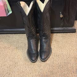 Black Crocodile Boots