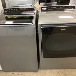 Whirlpool Cabrio Top Load Washer And Electric Dryer Set 