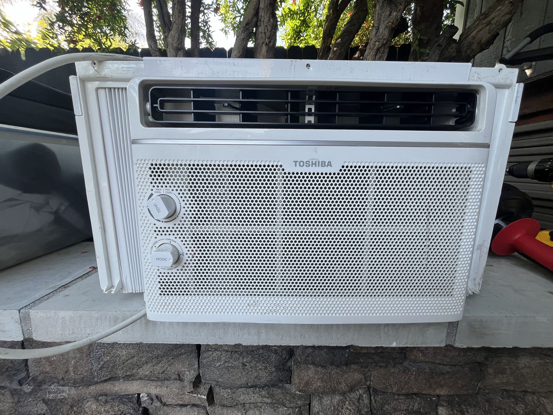 Toshiba Window AC (Model: RAC-WK0512CMRU)