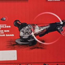 Milwaukee M18 FUEL 18V Brushless 4‑1/2"/5" Grinder w/ Paddle Switch (Tool‑Only)