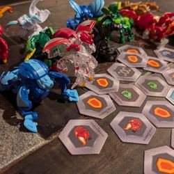 Bakugan Battle Brawlers  Lot Of 16
Spin Master 21 magnetic cards