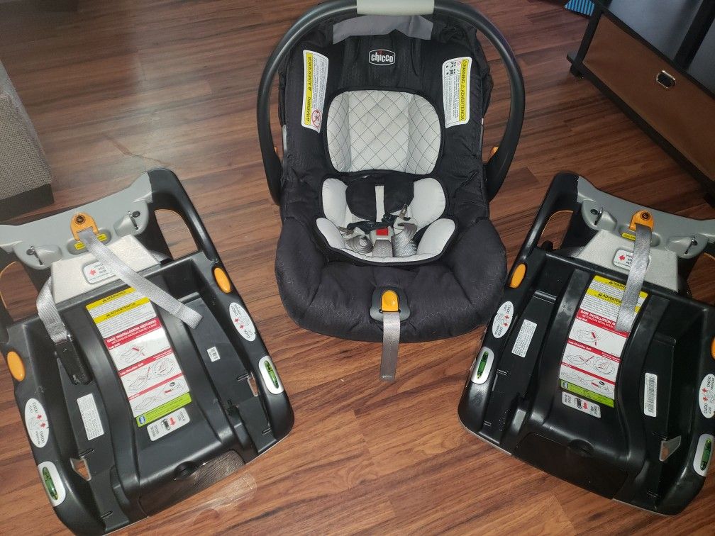 Chicco Keyfit 30 infant car seat with 2 bases