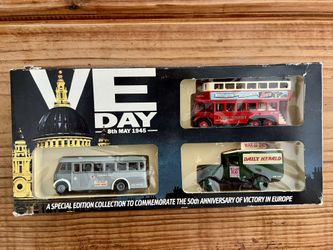 Lledo VE1003 Days Gone VE Day 50th Anniversary Collection die-cast vehicle set