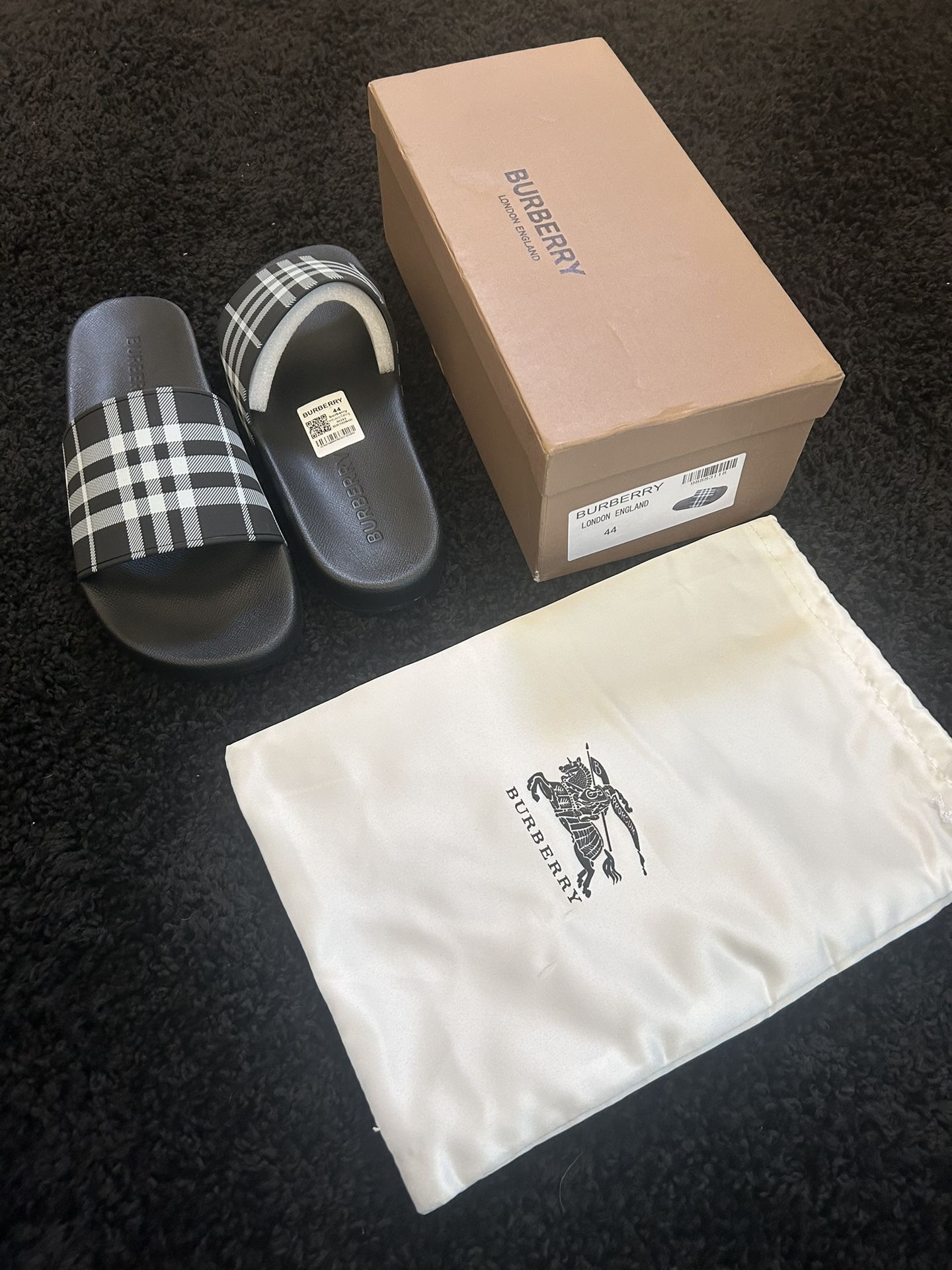 Burberry London Black Slides Size 10