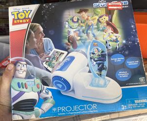New Toy Story Buzz Lightyear Movie And Book Projector Retail $40