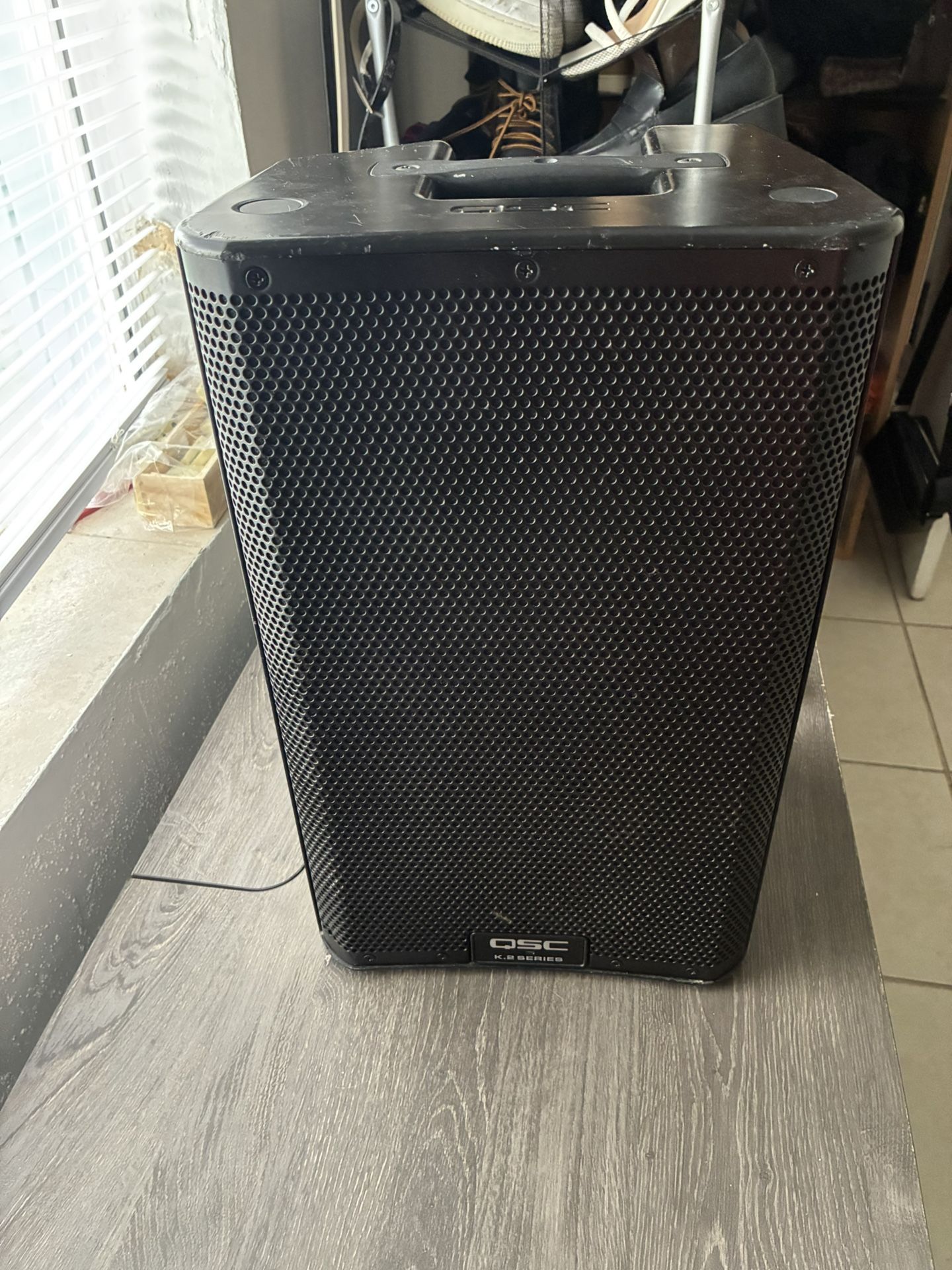 Powered Speaker QSC -K8.2
